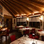 酒店 & Restaurant Le Charaban