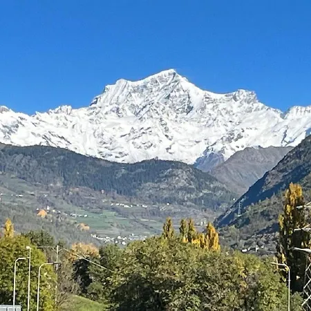 & Restaurant Le Charaban Hotel