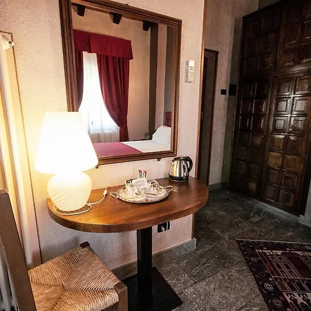 Hotel Le Charaban