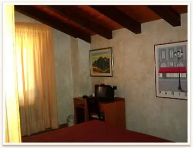 Hotel Le Charaban