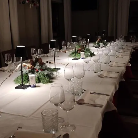 מלון & Restaurant Le Charaban 3*