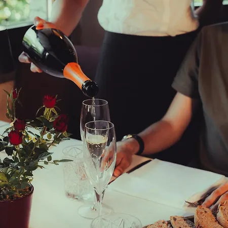 & Restaurant Le Charaban 3* Aosta