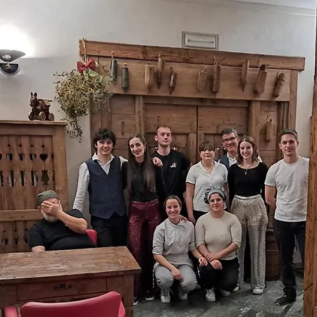 & Restaurant Le Charaban Hotel