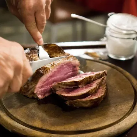 & Restaurant Le Charaban 酒店 3*
