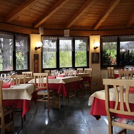 & Restaurant Le Charaban 3*