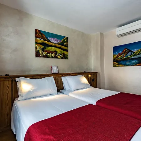 & Restaurant Le Charaban Hotel 3*