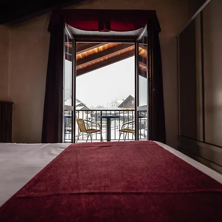 Hotel & Restaurant Le Charaban Aosta