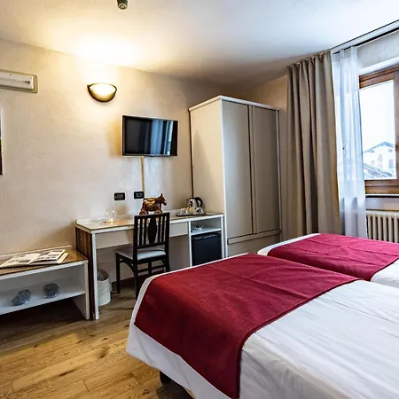 & Restaurant Le Charaban Hotel