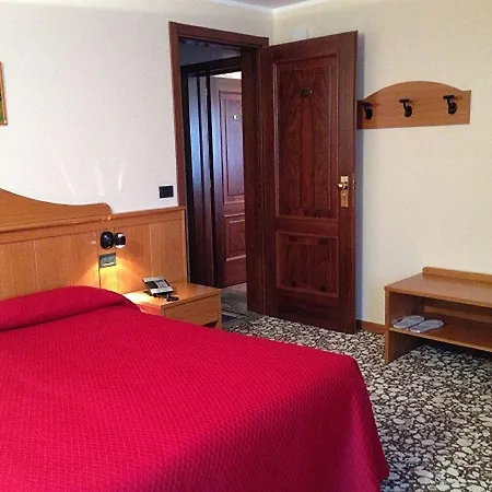 Le Charaban Hotel 3*