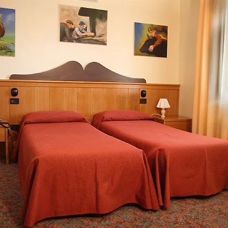 Le Charaban Hotel 3*