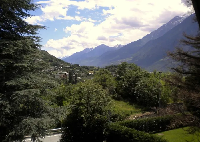 & Restaurant Le Charaban Hotel