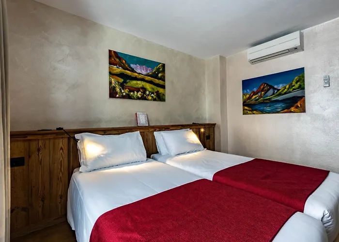 & Restaurant Le Charaban Hotel 3*