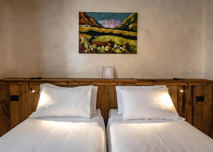 & Restaurant Le Charaban Hotel Aosta